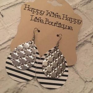 stripped teardrop earring